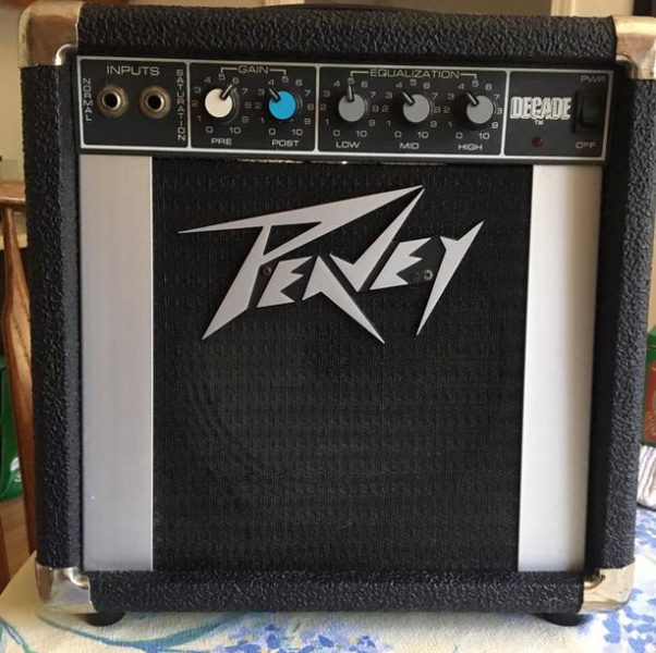 Acorn Amps convierte en un pedal el ampli Peavey Decade de los 80, el